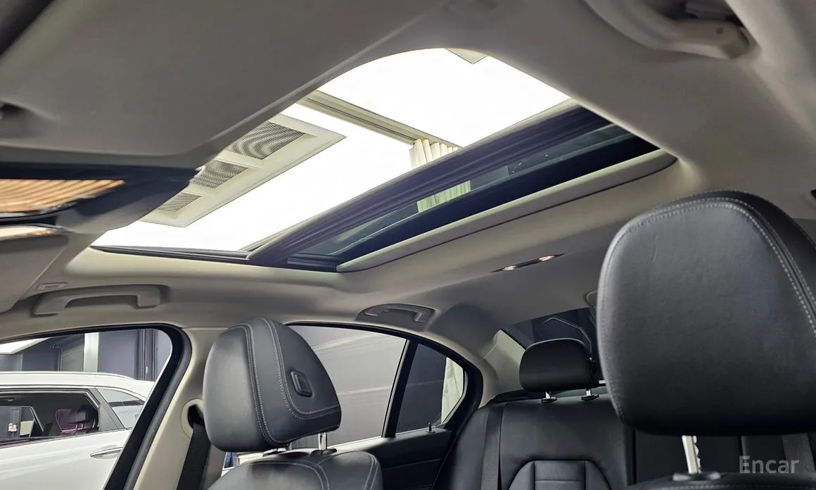 Фото 19 - BMW 3 Series