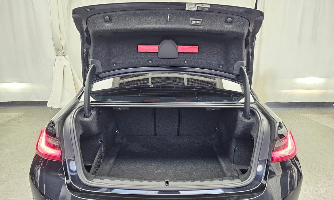 Фото 20 - BMW 3 Series