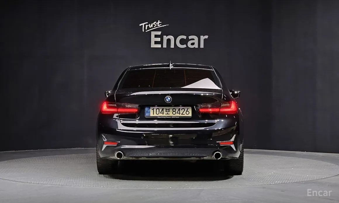 Фото 4 - BMW 3 Series