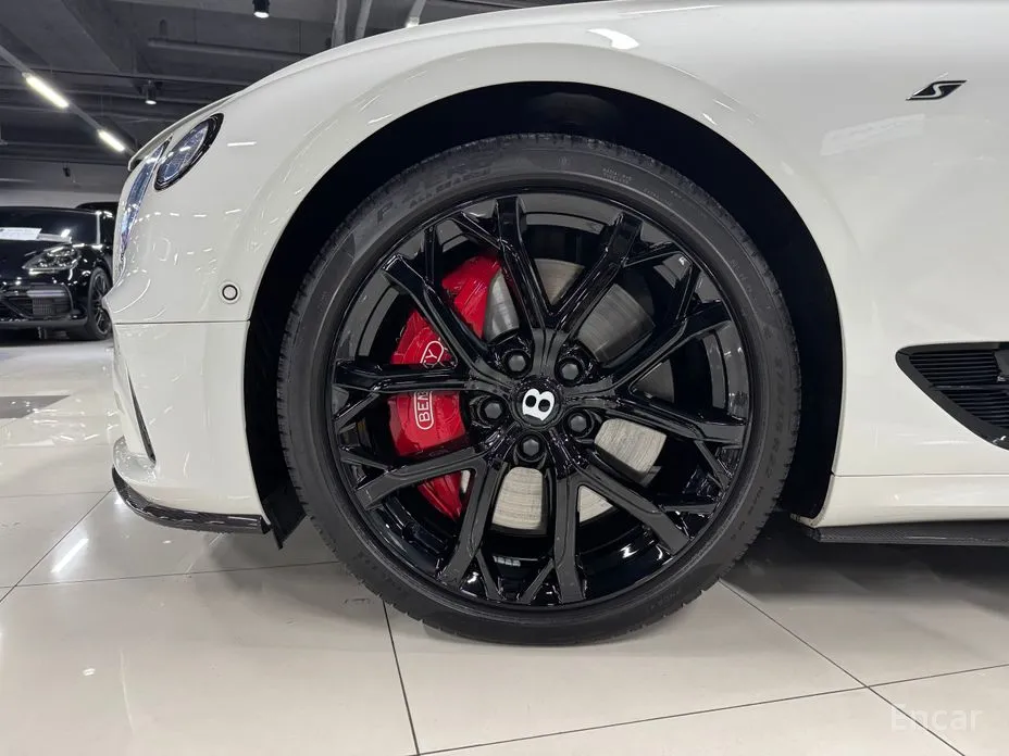 Фото 16 - Bentley Continental GT