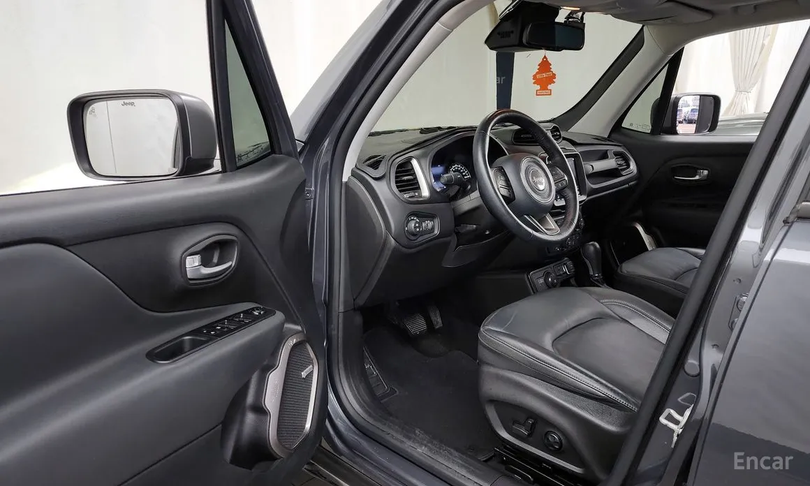 Фото 10 - Jeep Renegade