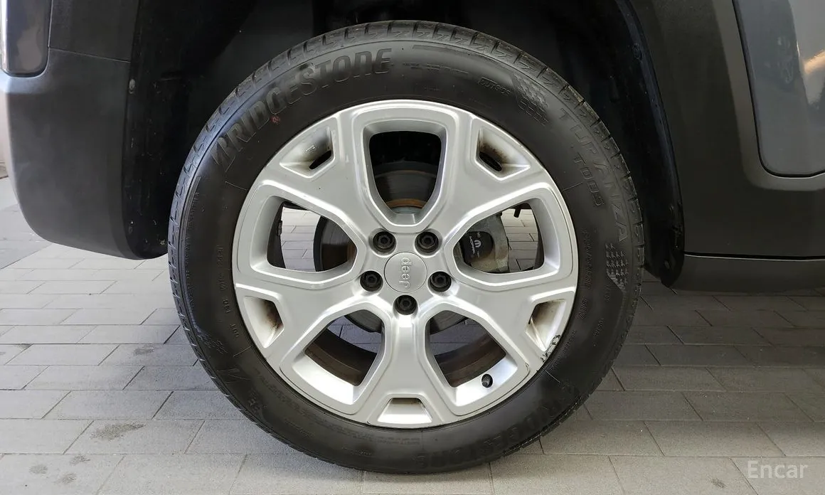 Фото 5 - Jeep Renegade