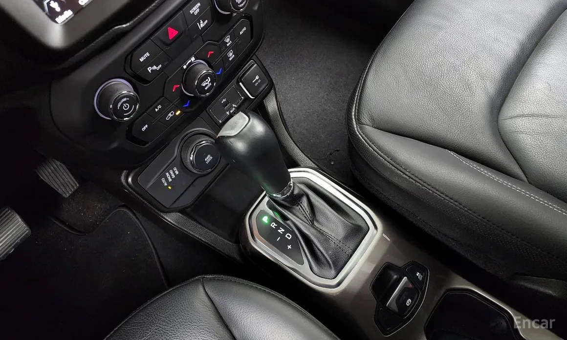 Фото 9 - Jeep Renegade