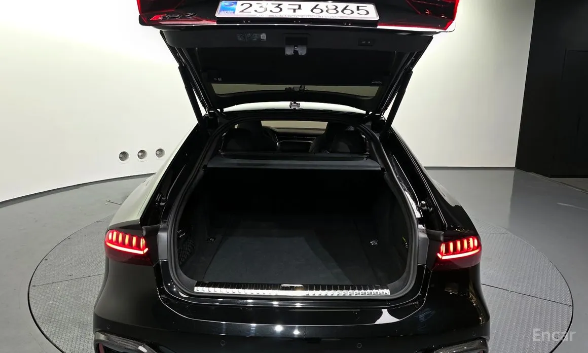 Фото 20 - Audi RS 7