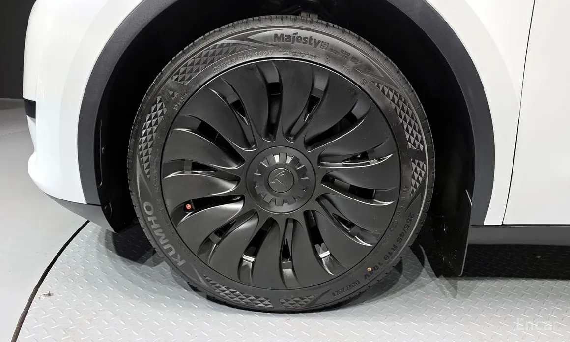 Фото 5 - Tesla Model Y