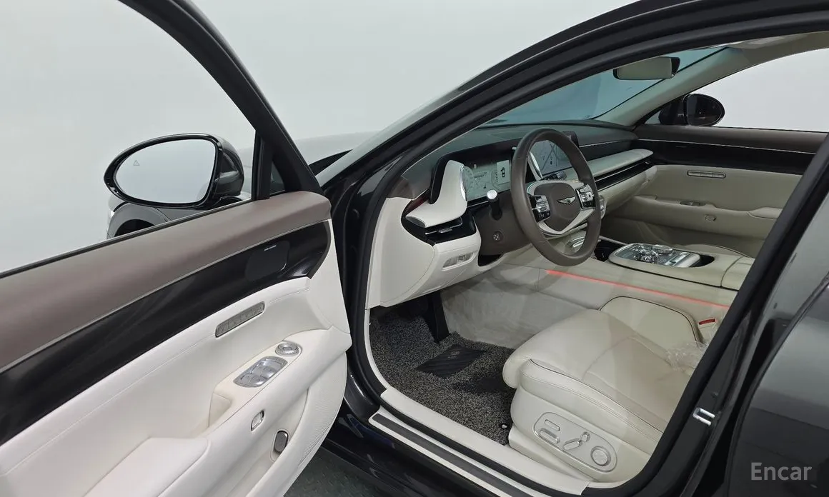 Фото 10 - Genesis G90