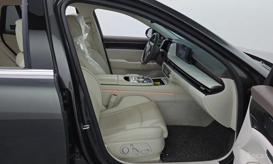 Фото 11 - Genesis G90