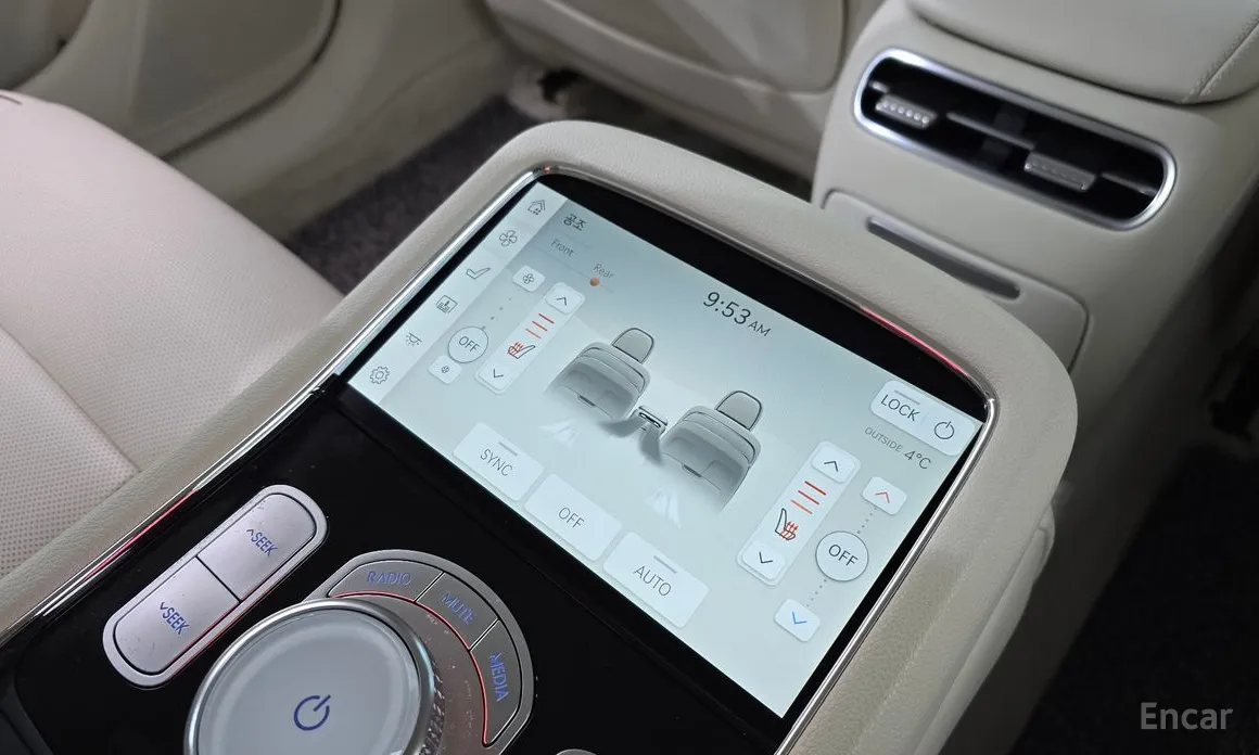 Фото 19 - Genesis G90