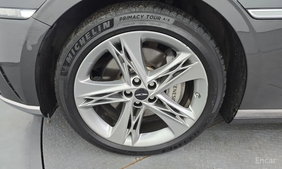 Фото 5 - Genesis G90