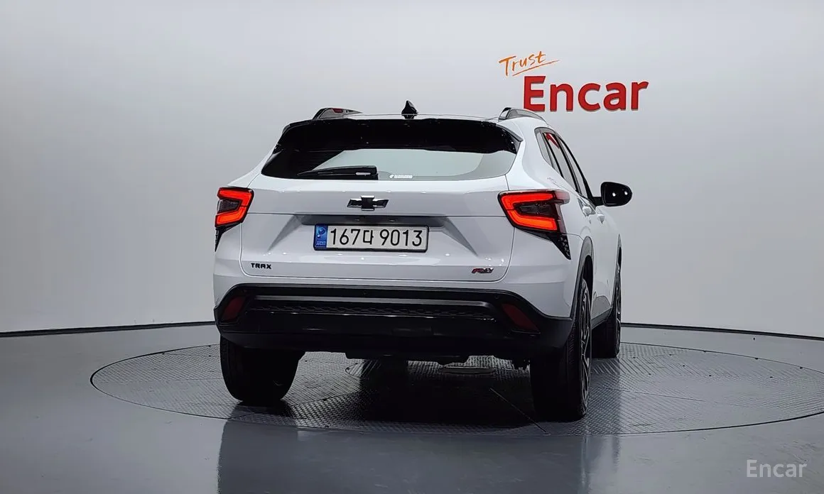 Фото 4 - Chevrolet Trax