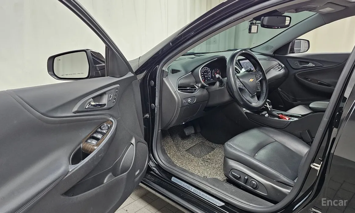 Фото 10 - Chevrolet Malibu