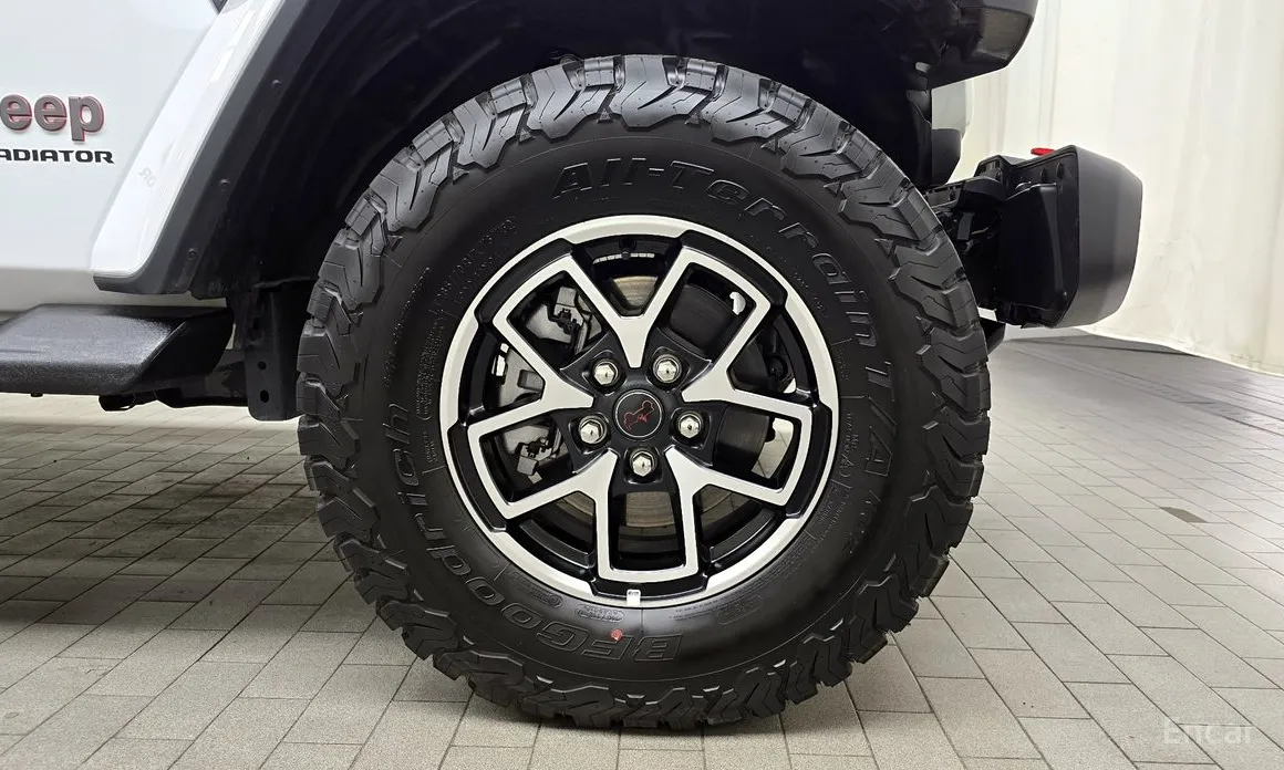 Фото 5 - Jeep Gladiator