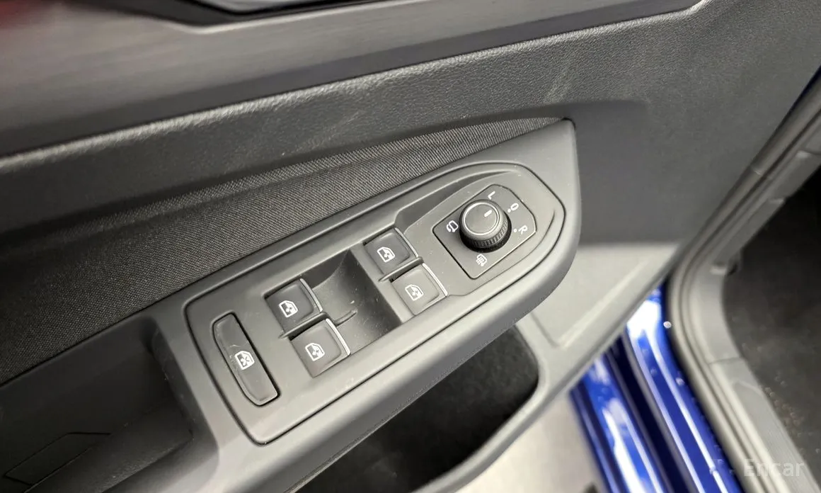 Фото 14 - Volkswagen Golf