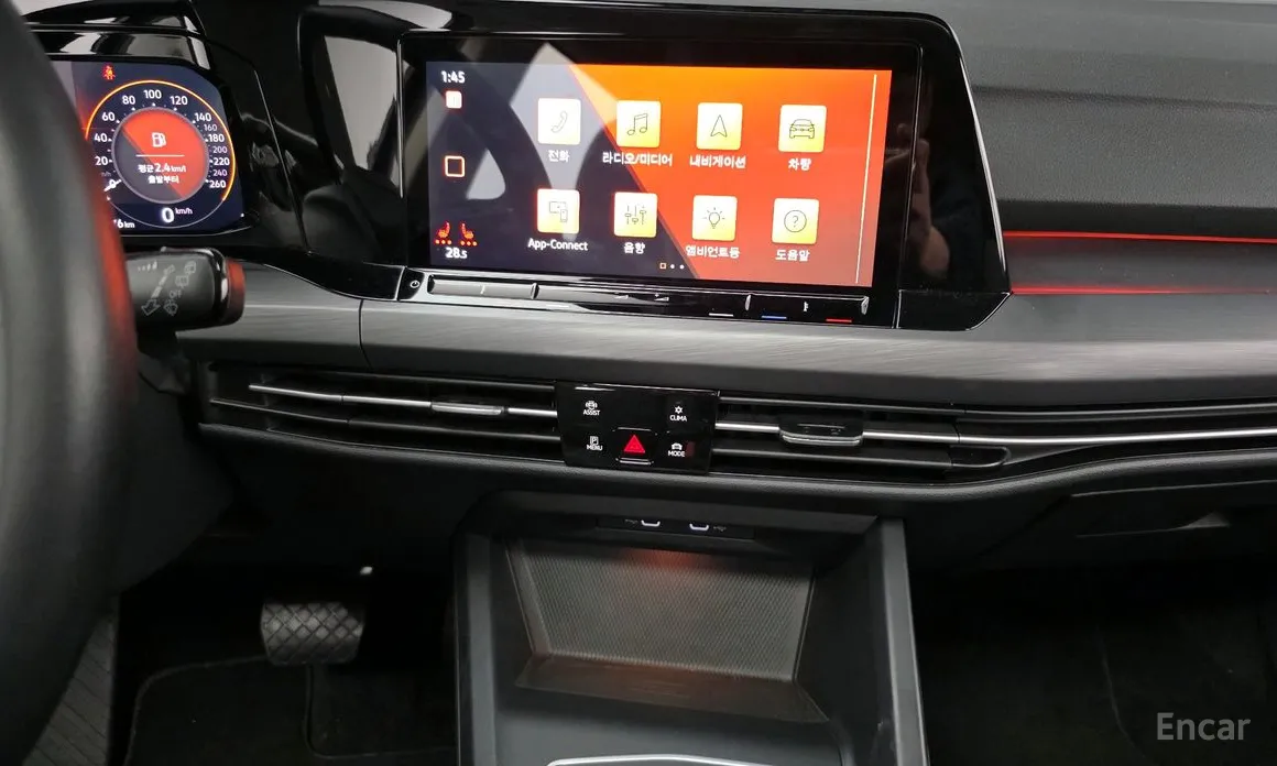 Фото 18 - Volkswagen Golf