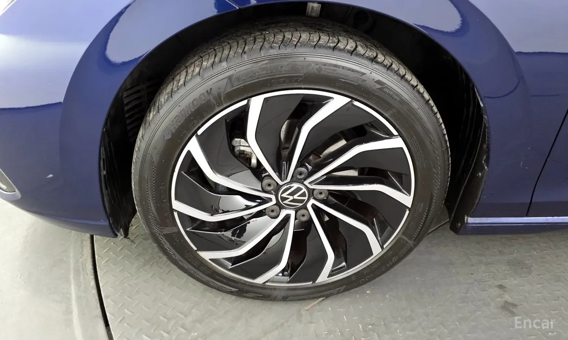 Фото 5 - Volkswagen Golf