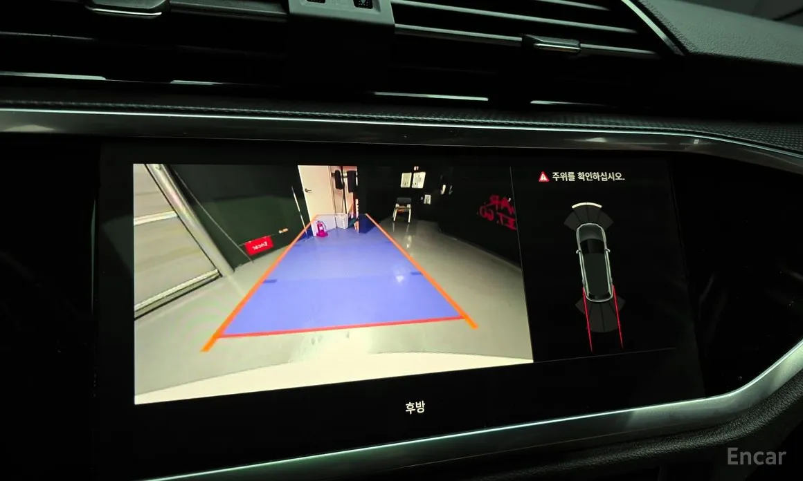 Фото 16 - Audi Q3