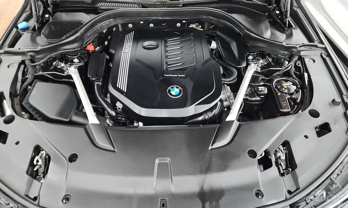 Фото 6 - BMW Gran Turismo