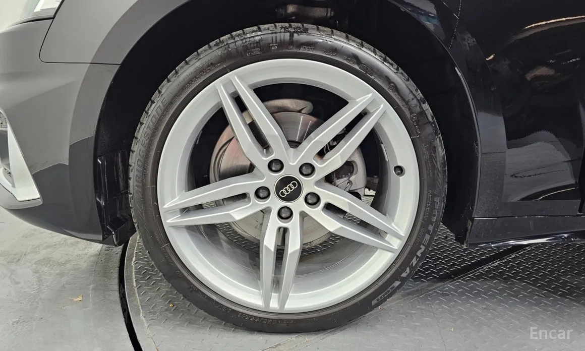 Фото 5 - Audi A5