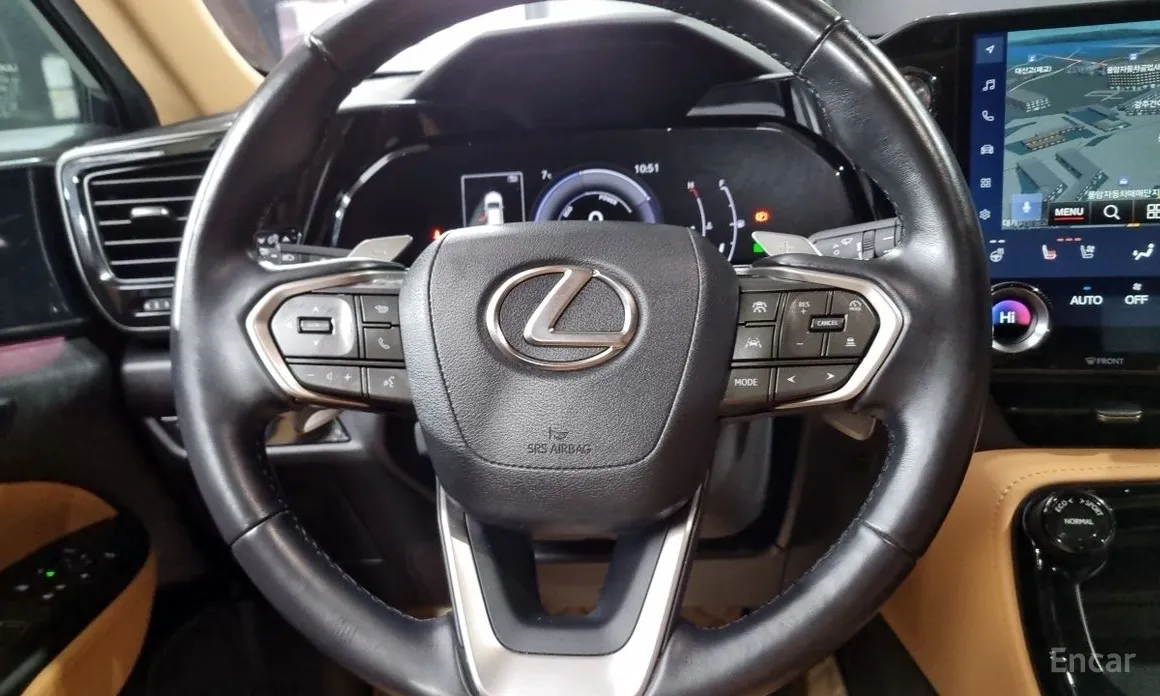 Фото 12 - Lexus NX