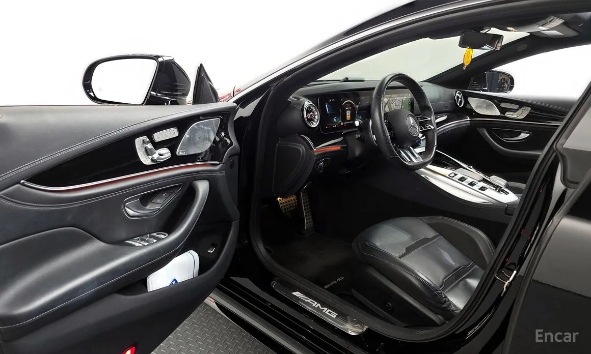 Фото 10 - Mercedes-Benz AMG GT