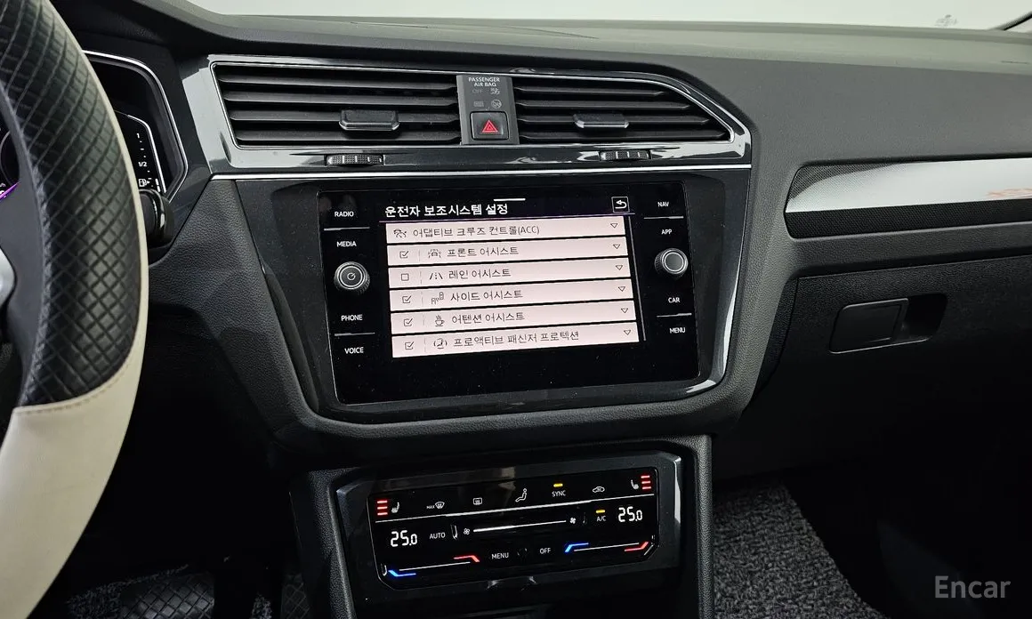 Фото 14 - Volkswagen Tiguan