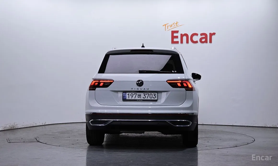 Фото 4 - Volkswagen Tiguan