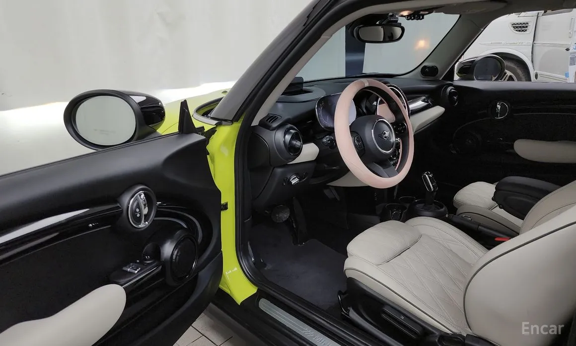 Фото 10 - Mini Cooper