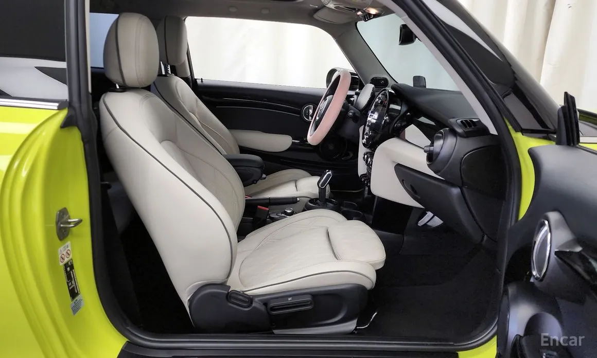 Фото 11 - Mini Cooper