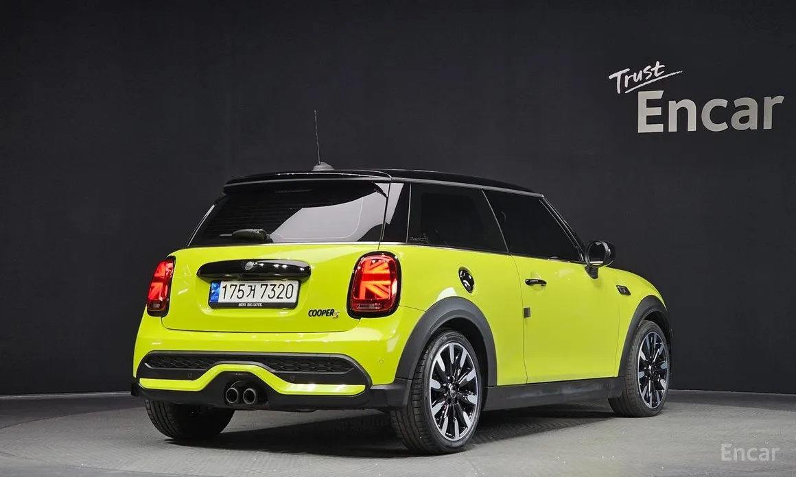 Фото 2 - Mini Cooper