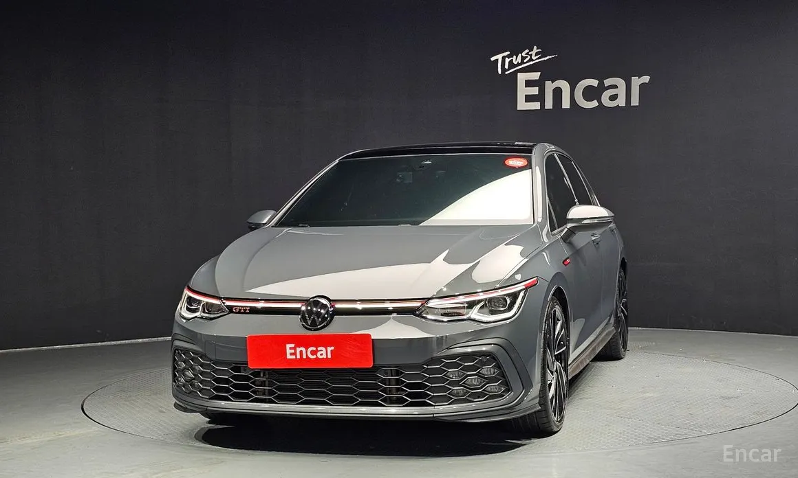 Фото 3 - Volkswagen Golf