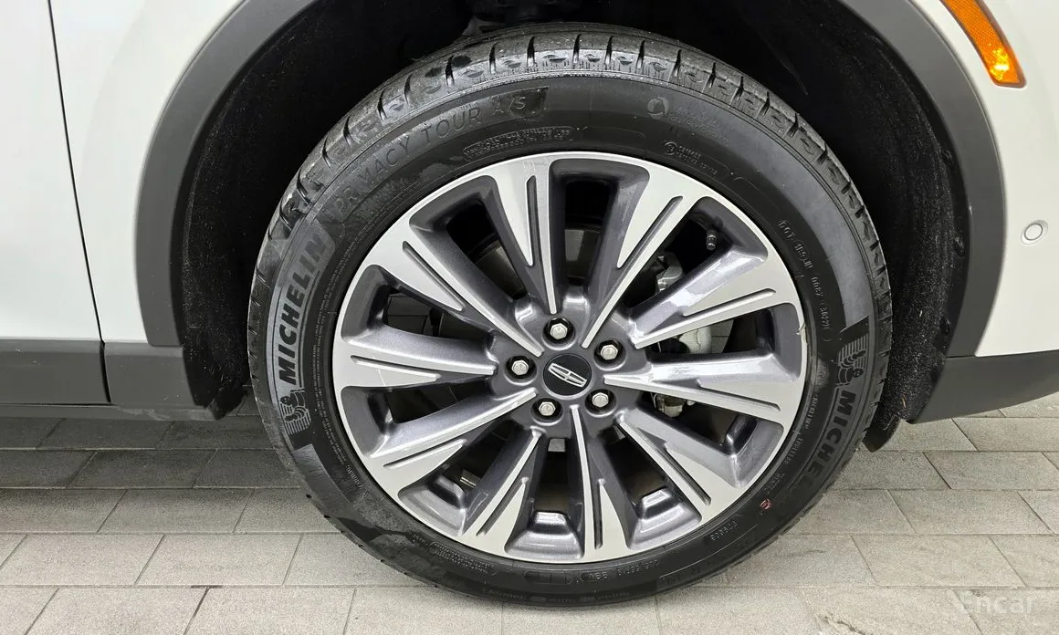 Фото 5 - Lincoln Corsair