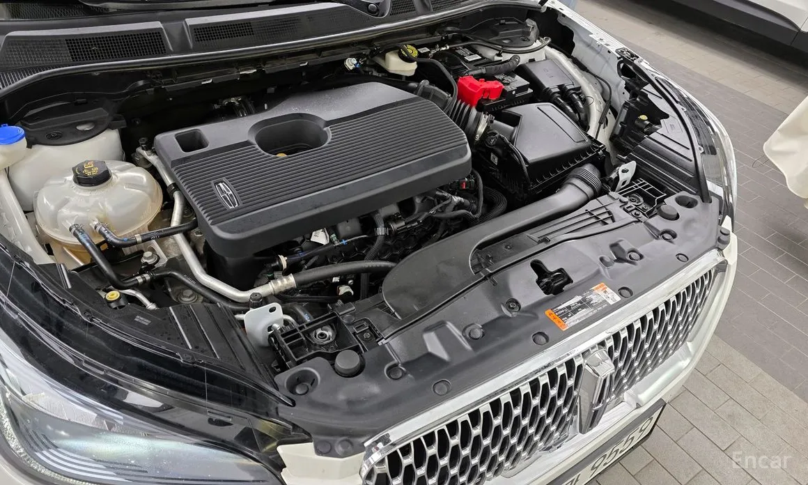 Фото 6 - Lincoln Corsair