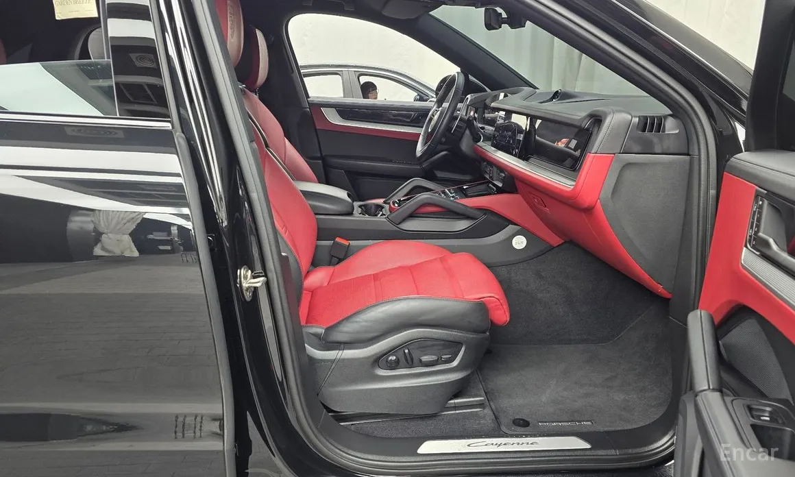 Фото 11 - Porsche Cayenne