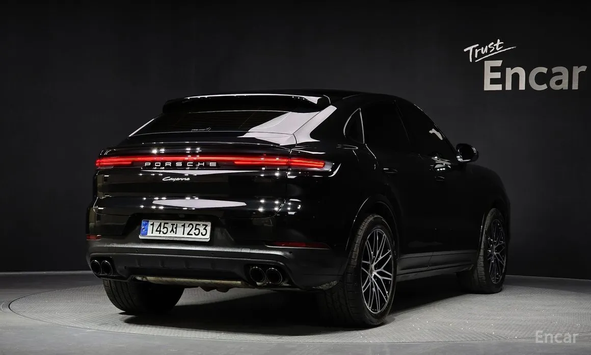 Фото 2 - Porsche Cayenne