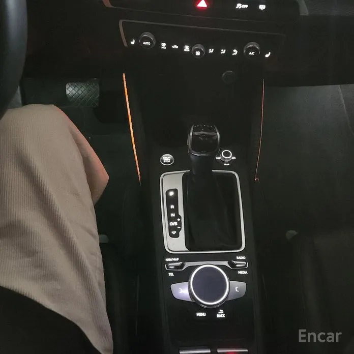 Фото 15 - Audi Q2