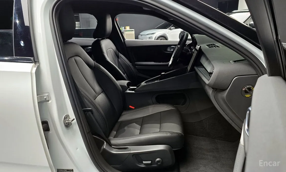 Фото 10 - Polestar 2