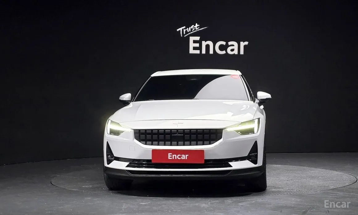 Фото 3 - Polestar 2