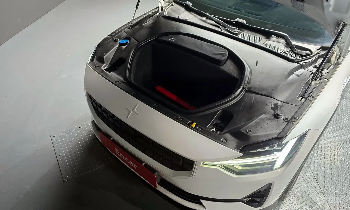 Фото 6 - Polestar 2