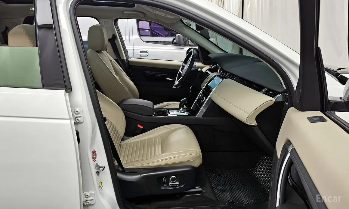 Фото 11 - Land Rover Discovery Sport