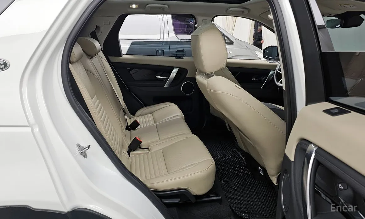 Фото 12 - Land Rover Discovery Sport
