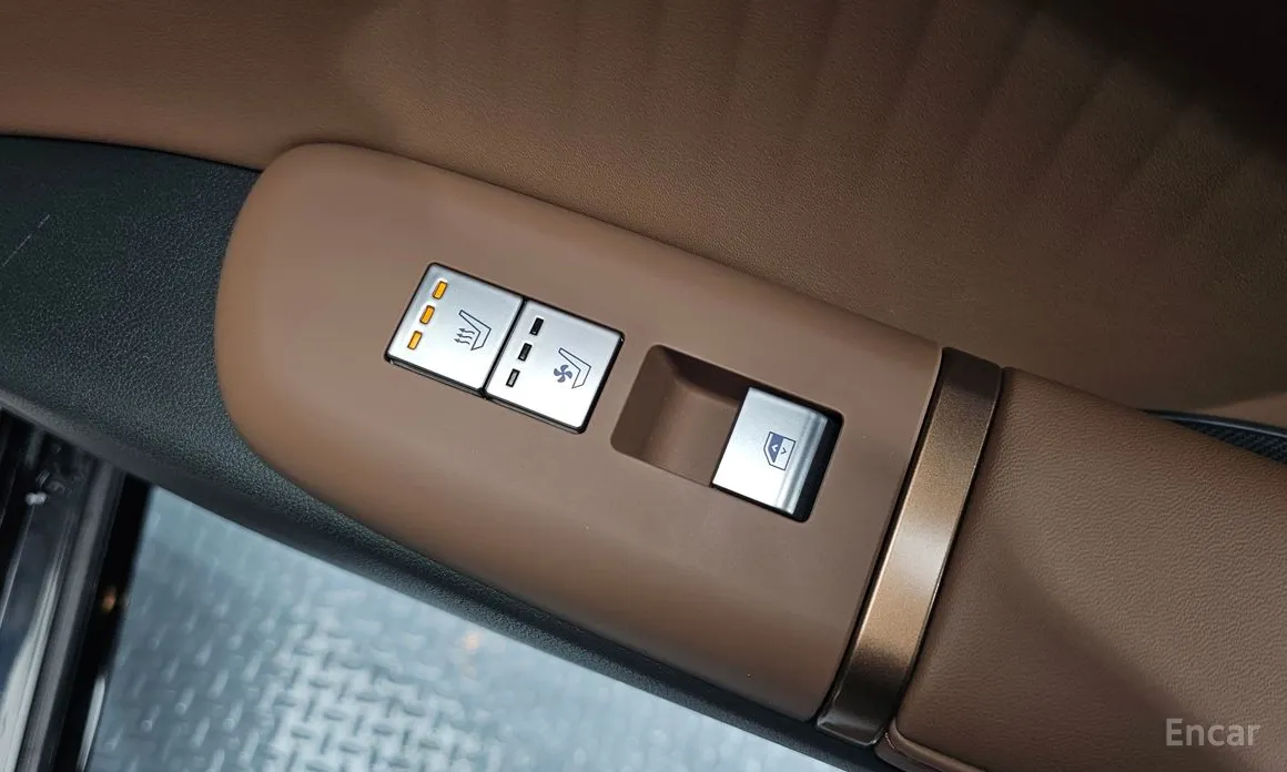 Фото 18 - Hyundai Grandeur