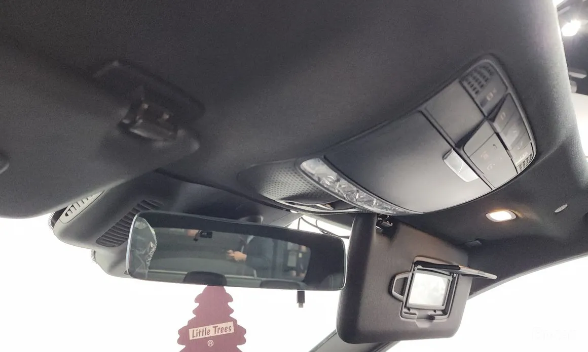 Фото 19 - Mercedes-Benz C-Class