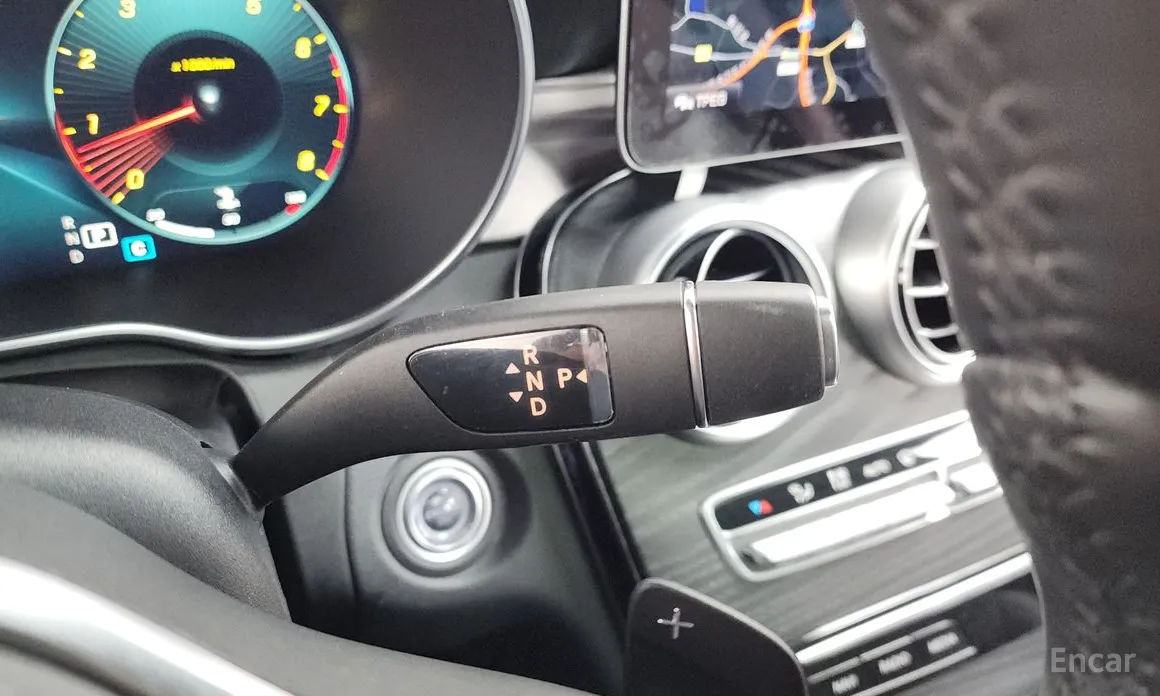 Фото 9 - Mercedes-Benz C-Class