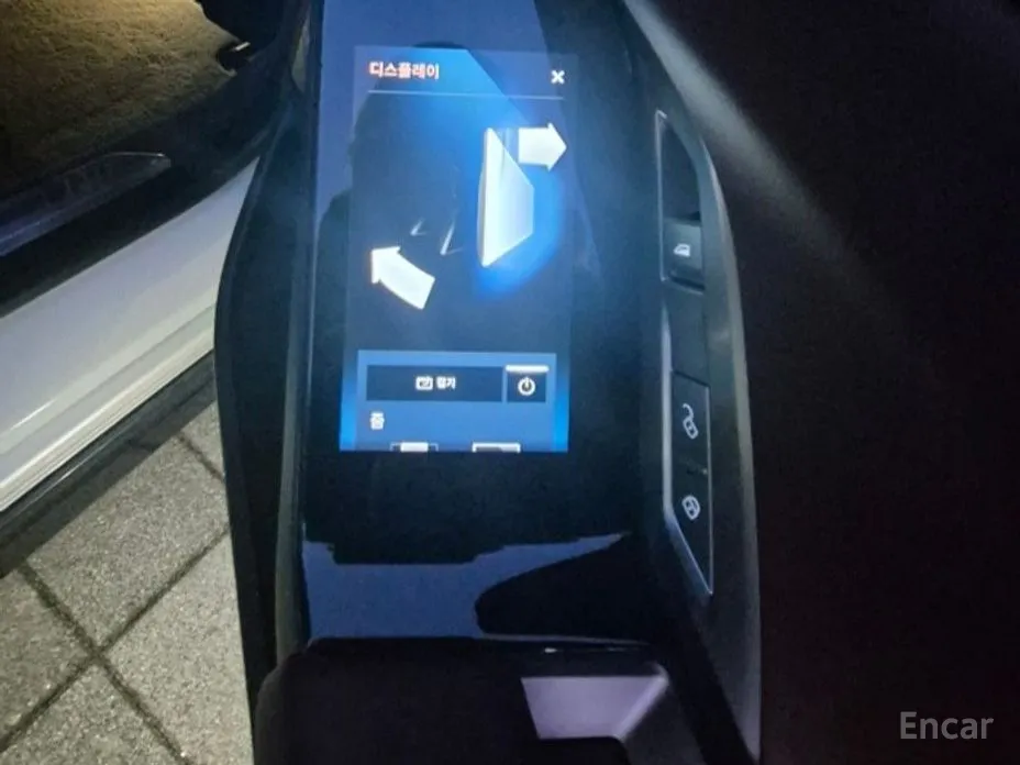 Фото 10 - BMW i7