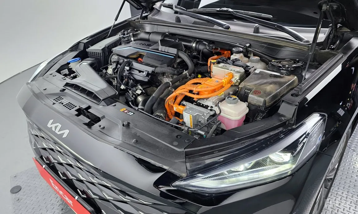 Photo 6 - Kia K8