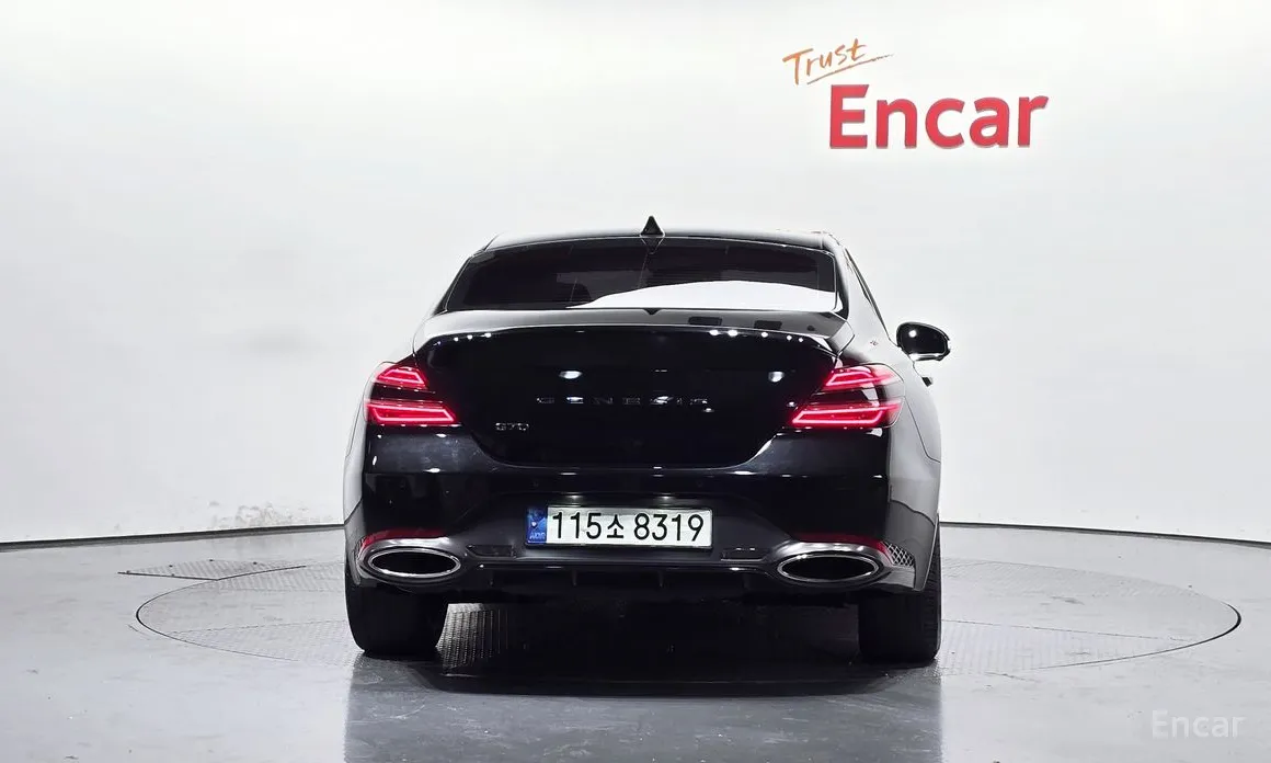 Фото 4 - Genesis G70