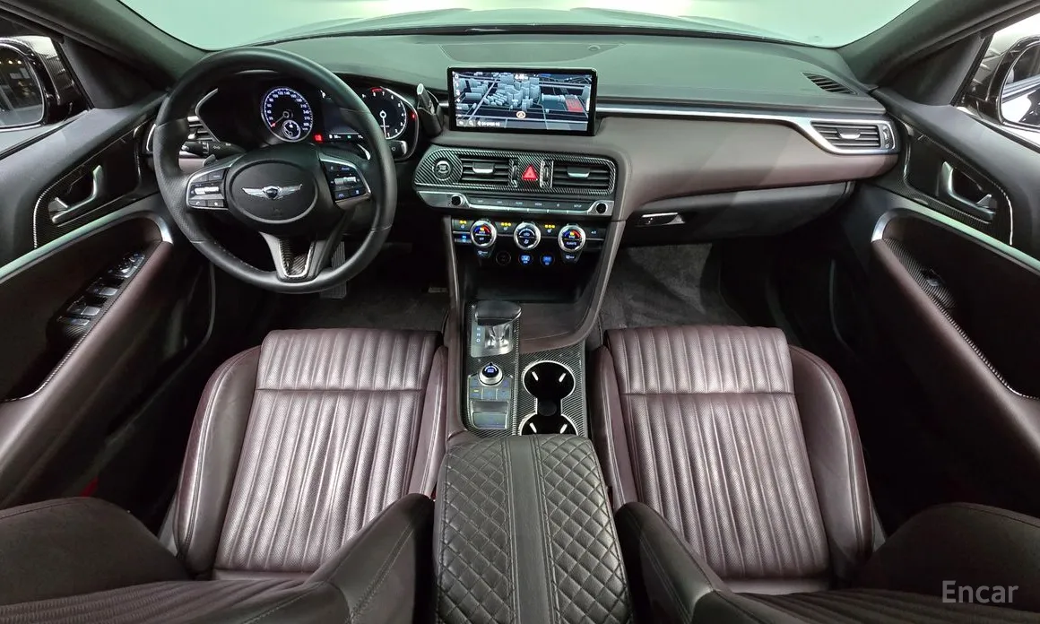 Фото 7 - Genesis G70