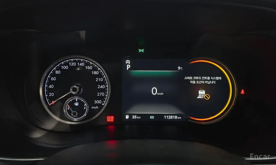 Фото 8 - Genesis G70