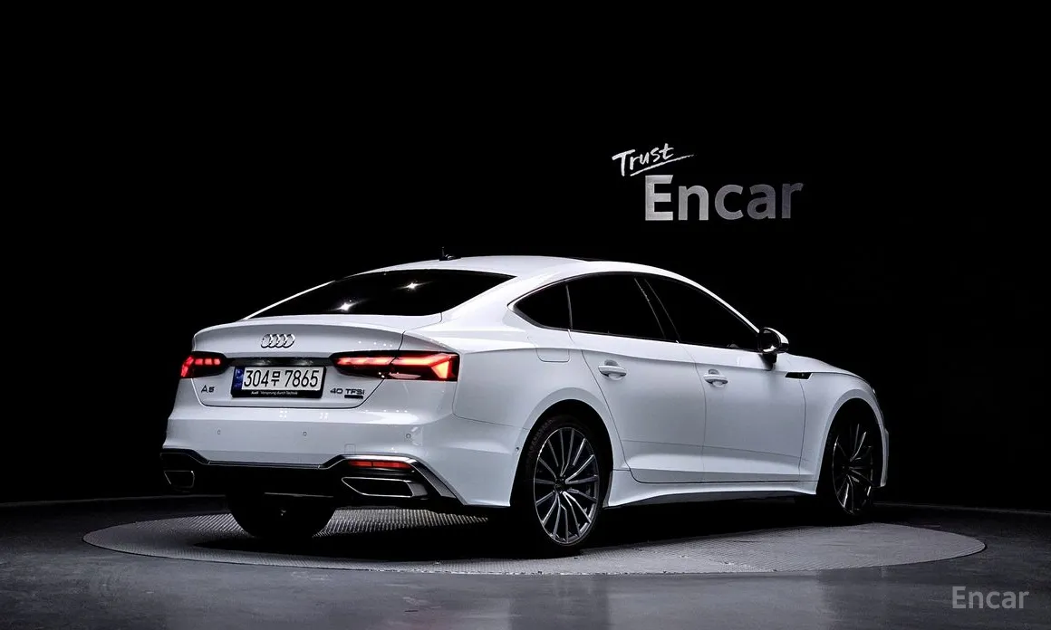 Фото 2 - Audi A5