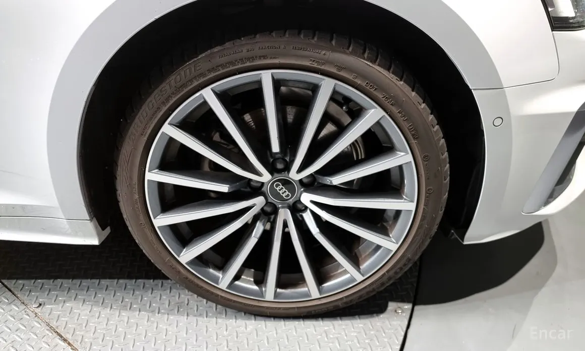 Фото 5 - Audi A5